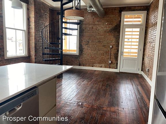 4th image of 161 E McMicken Ave #6