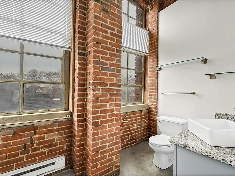 3307 Scranton Rd #303 — Photo 13