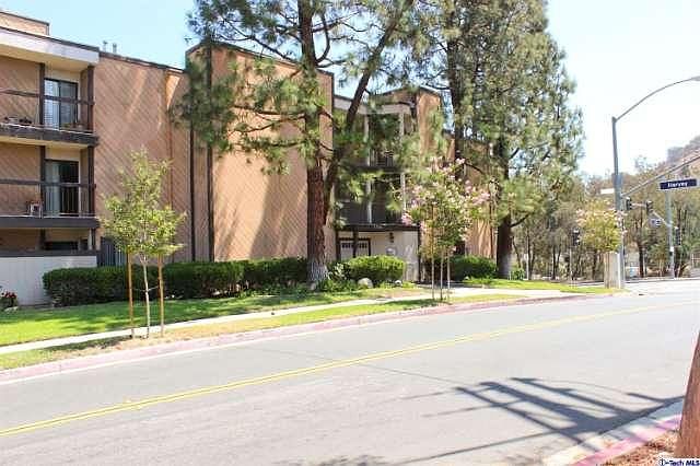 1st image of 1745 Holly Dr APT 103