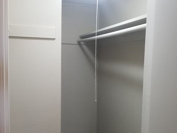 2nd image of 1746 Cliffcrest Dr
