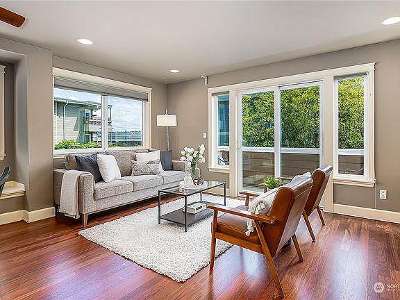 4th image of 3410 21st Avenue W #B
