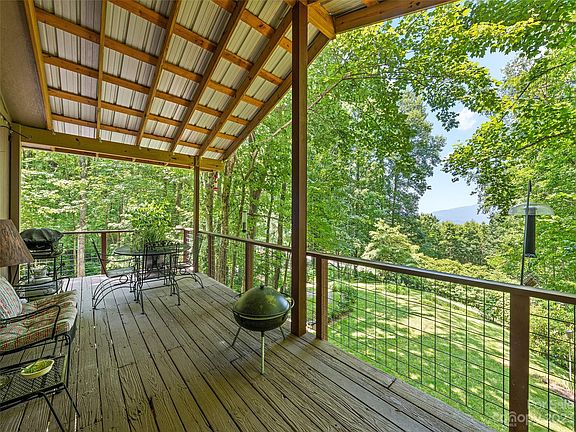 945 Brandywine Rd, Waynesville, NC 28786 | MLS #3928246 | Zillow