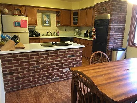 5th image of 1409 N McClellan Ave