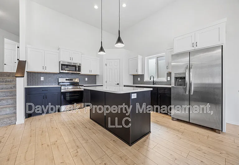 7909 Lost River Rd — Photo 8