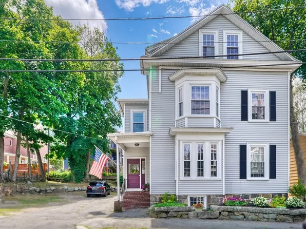 36 Wallis St APT 4, Beverly, MA 01915