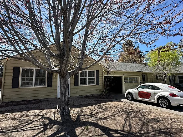 Tumalo Ave, 245 NW - 00245-TUMA-00 — Photo 1