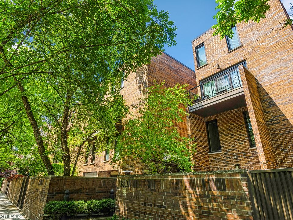 1st image of 1330 N La Salle St #308