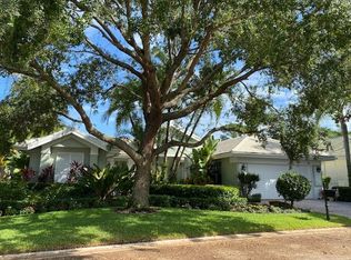 105 Pembroke Dr, Palm Beach Gardens, FL 33418