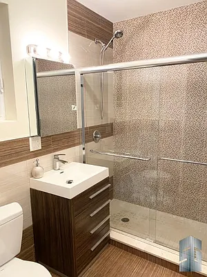 Rented by Skyline Group Real Estate | media 7