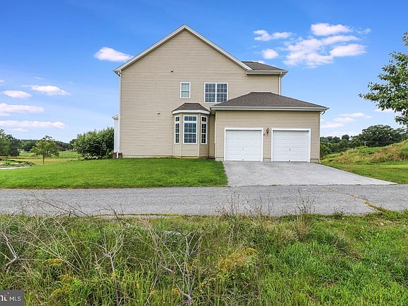 3rd image of 7 Pelham Dr