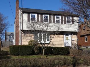 974 Sea St, Quincy, MA 02169