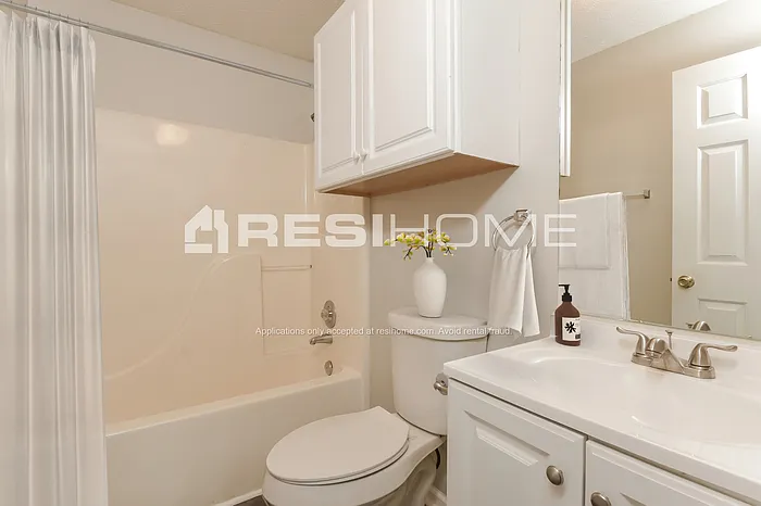 26 Johnstons Way — Photo 12