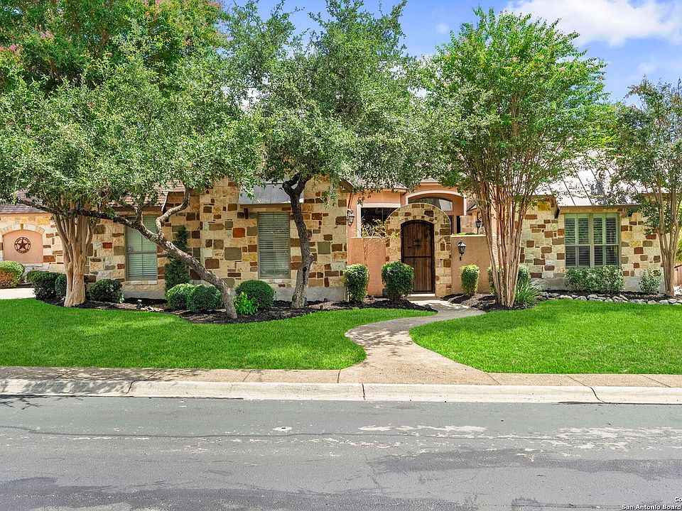 1st image of 18407 EMERALD FOREST DR