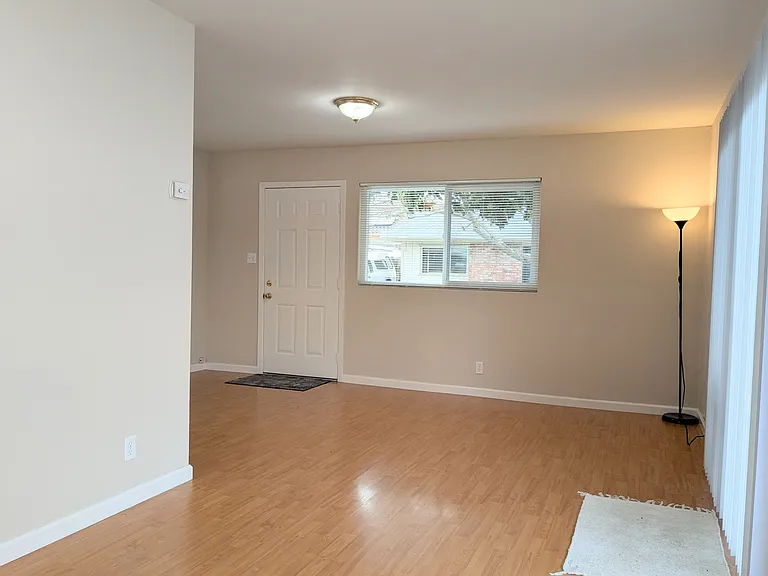 7327 Starward Dr — Photo 4