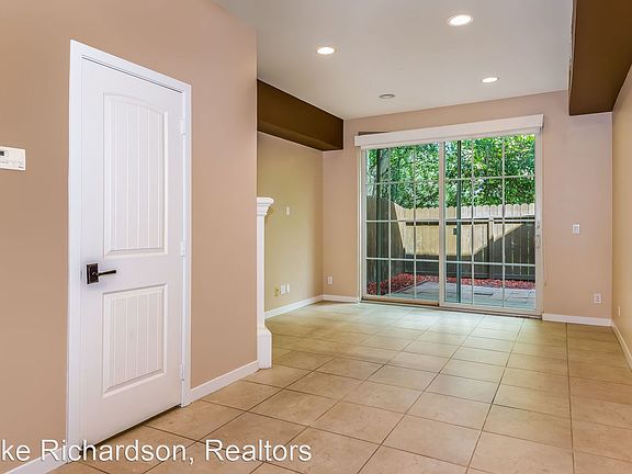 5th image of 345 Kellogg Way APT 28