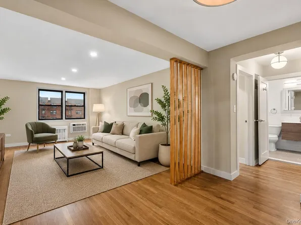 84-29 155th Ave #5J, Howard Beach, NY 11414