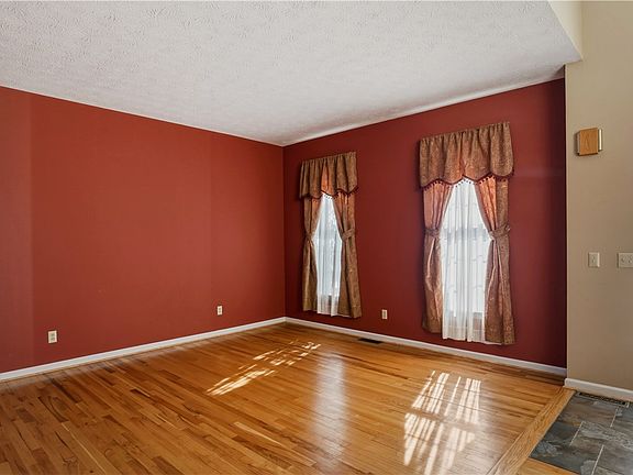 2nd image of 11 Turnberry Dr