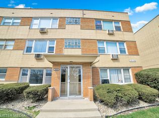 10108 S Pulaski Rd APT 1S, Oak Lawn, IL 60453