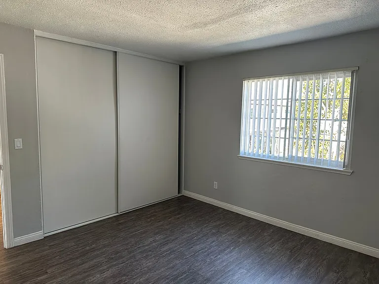Villa Del Sol Apartments — Photo 110