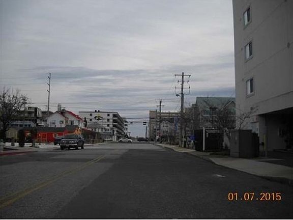 2nd image of 105 63rd St Unit 103