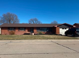 1107 Cedarberry Rd, North Platte, NE 69101