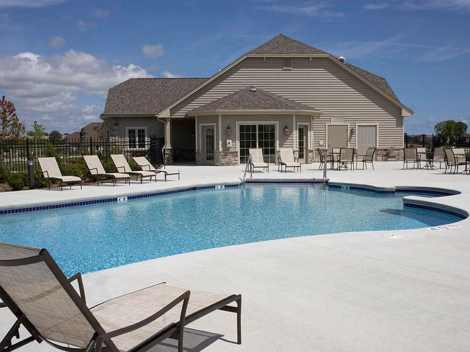 1st image of 1616 New Port Vista Dr