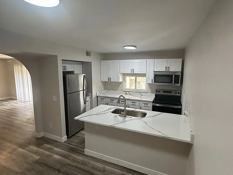 1135 Olive Village Ct — Photo 4