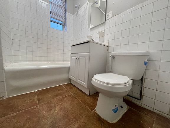 3rd image of 633 Bergen Ave #29E