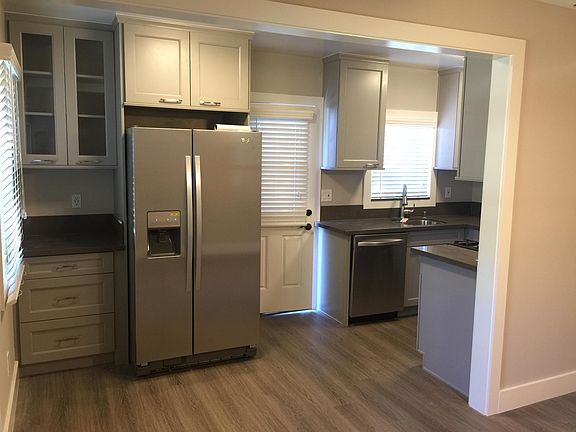 View of eating area and kitchen as seen from the living room