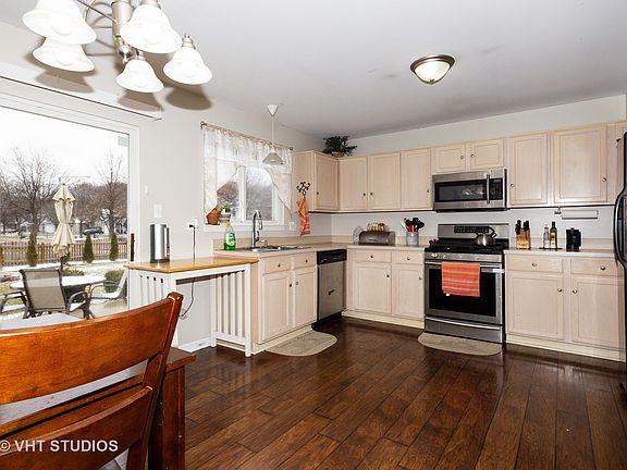 5th image of 1806 Harvest Ln
