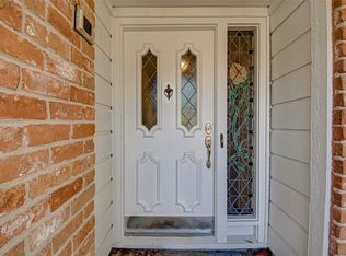 16318 N Greenfield Dr, Spring, TX 77379