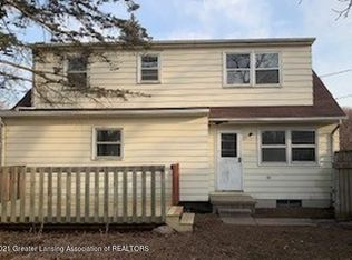 615 Bluebell Dr, Lansing, MI 48911