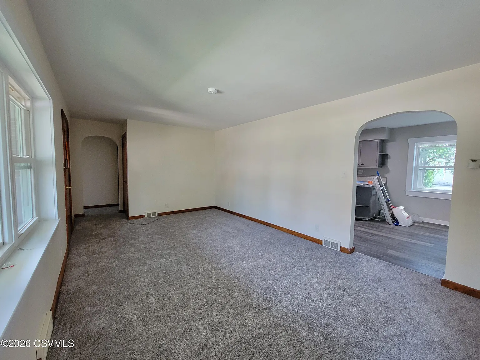 2 bed, 1000 sqft, $1,150 — Photo 3