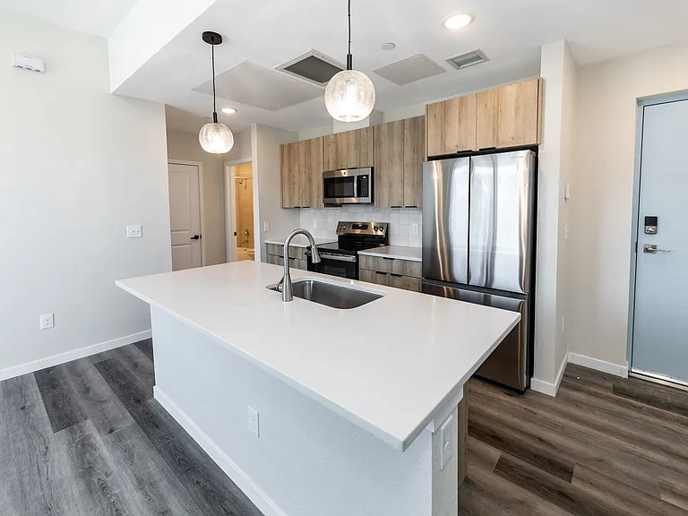 810 S Weber St — Photo 13