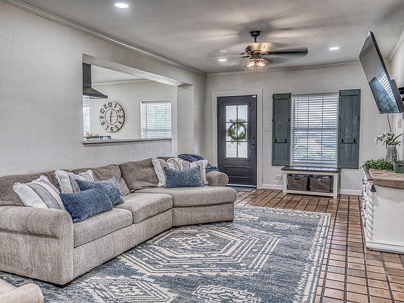 3rd image of 1289 Bluebonnet Ridge Dr