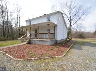 528 McCarty Rd, Fredericksburg, VA 22405