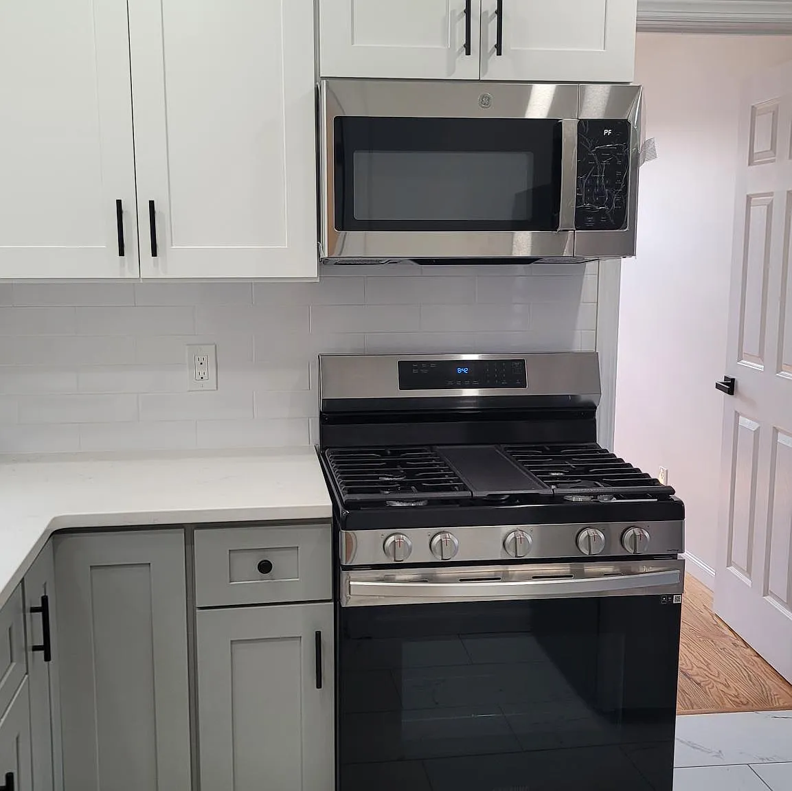 2 bed, 1400 sqft, $2,300 — Photo 1