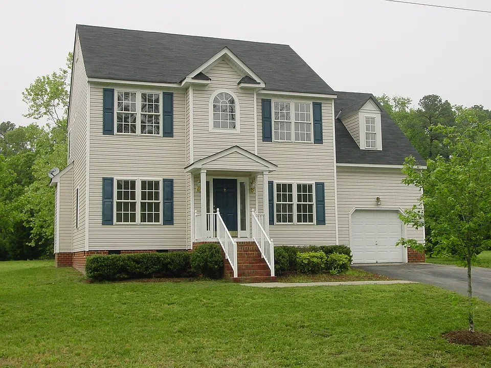 712 Francis Rd