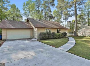 104 Holly Ct, Peachtree City, GA 30269