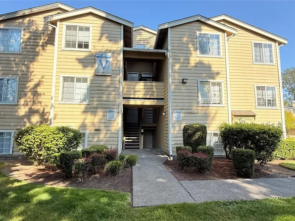 28704 18th Avenue S #V102, Federal Way, WA 98003