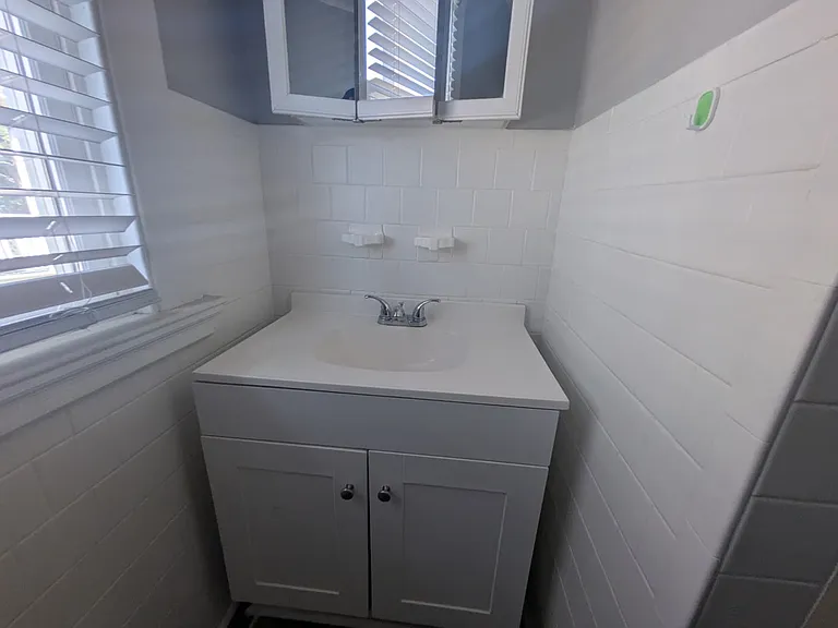 85 Hubinger St #2B — Photo 8