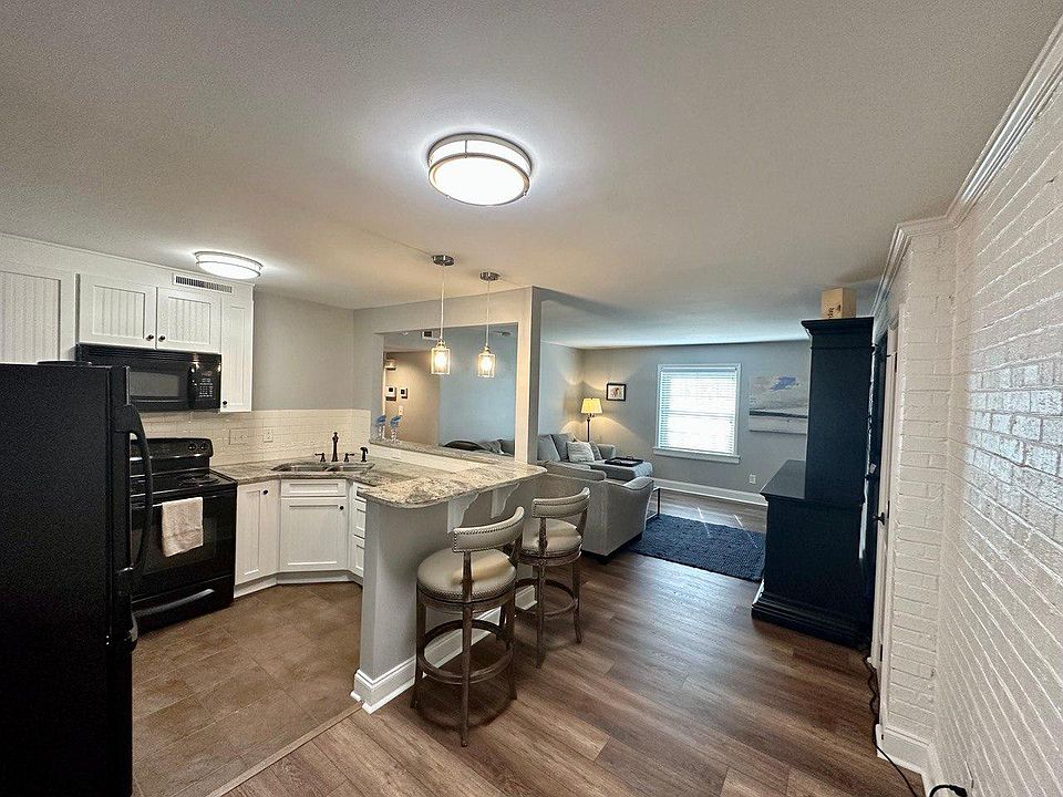 1st image of 4913 Park Rd APT B