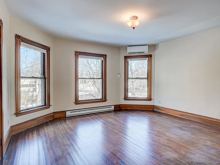 77 Portland St #2 — Photo 8