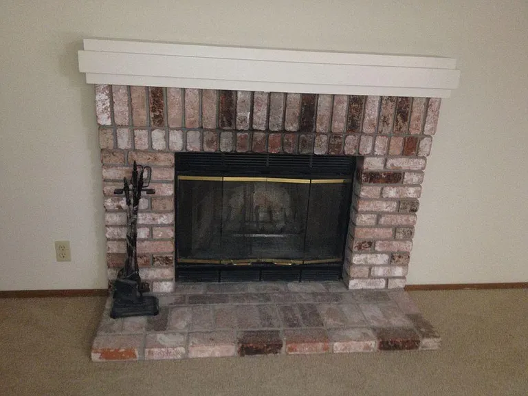 4387 Doane St — Photo 9