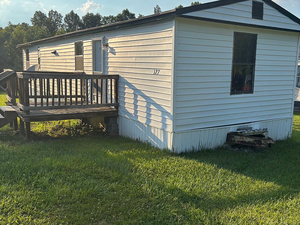 1st image of 125 Lauren Brooke Ct