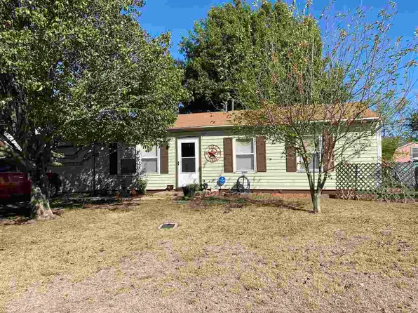 2221 NW 26th St, Lawton, OK 73505