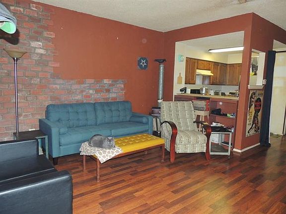 5th image of 3129 Sondra Dr APT 101