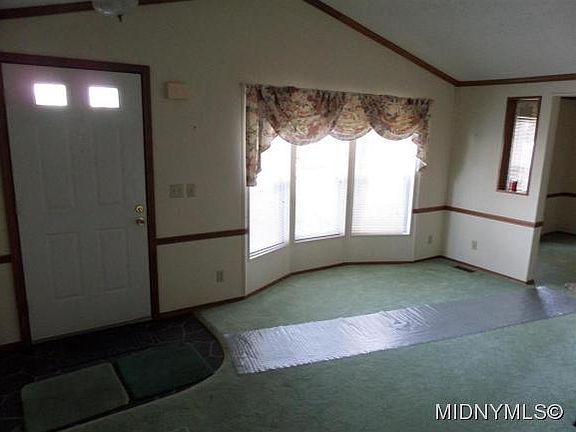 3rd image of 4 Blossom Ln