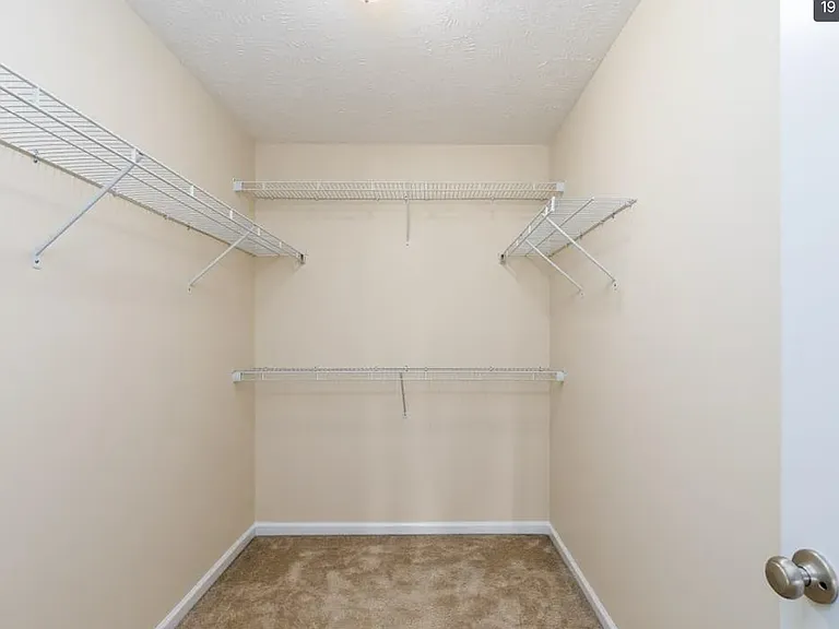 781 Hogart St — Photo 11