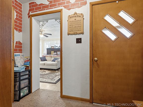 5th image of 206 E Conner Ave